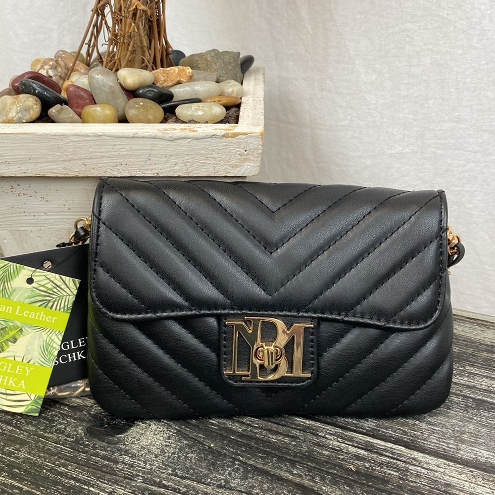 Badgley Mischka Black & Gold Quilted Small Crossbody Phone Evening Bag NEW